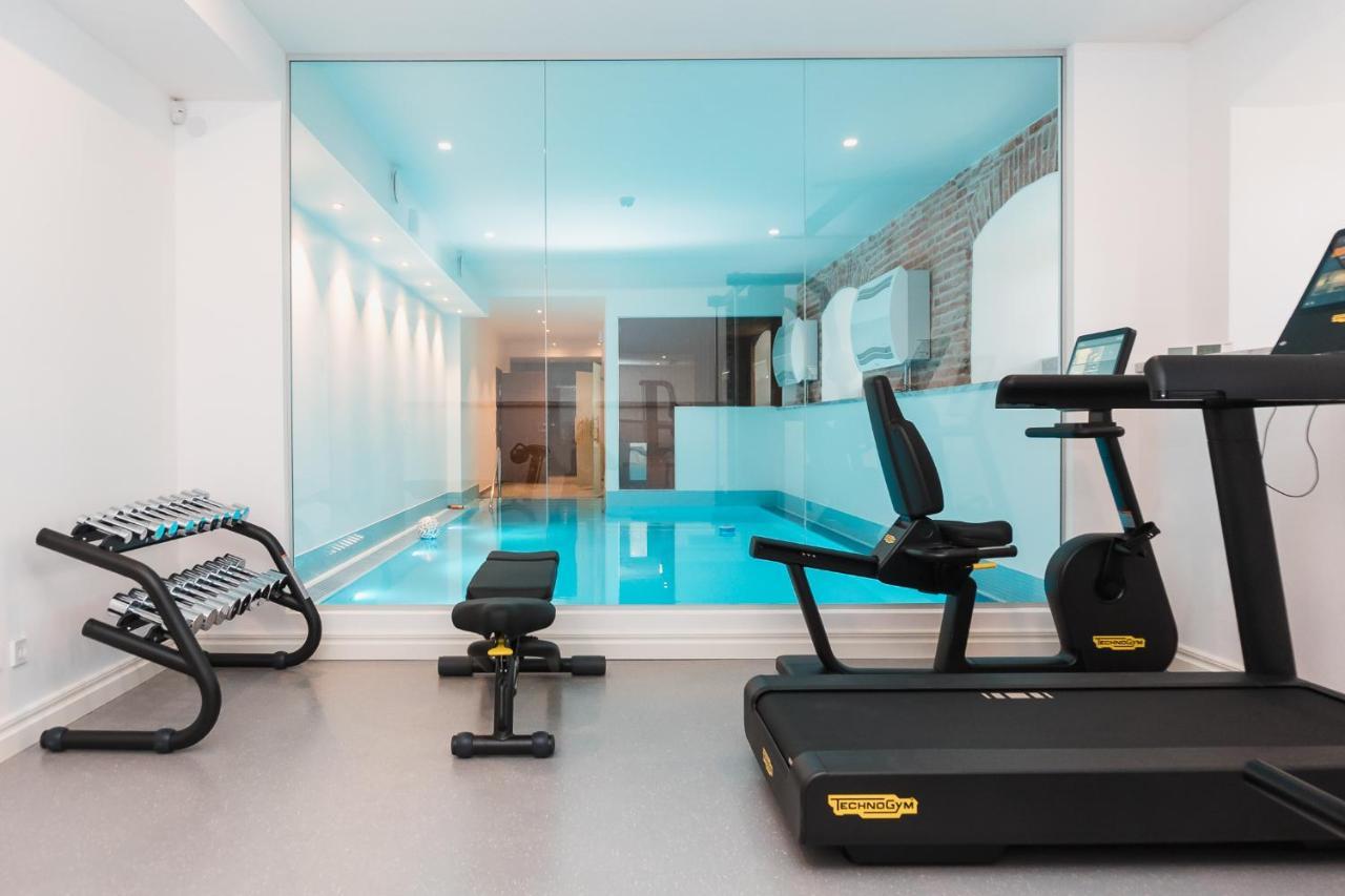 The Manor Sports & Spa Torva Luaran gambar