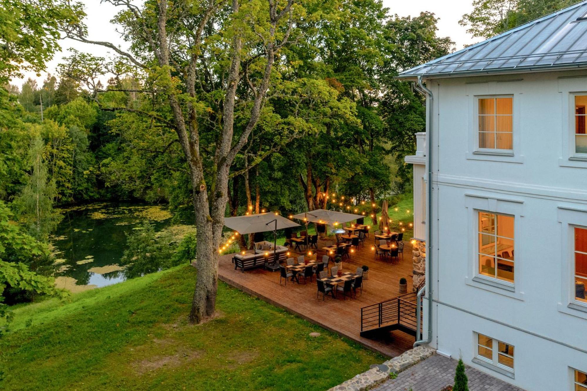 The Manor Sports & Spa Torva Luaran gambar