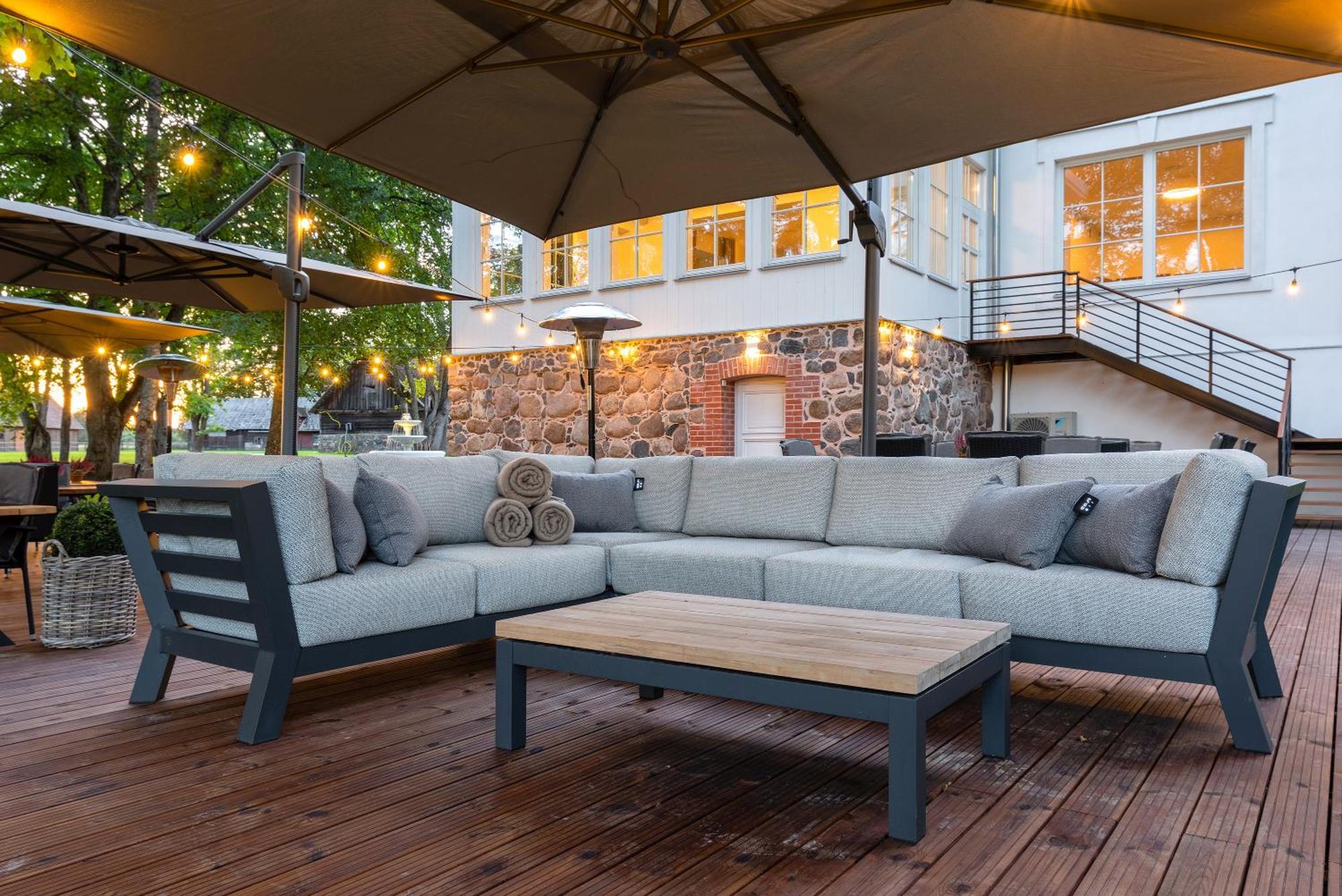 The Manor Sports & Spa Torva Luaran gambar
